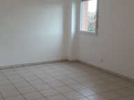 T2 AVEC PARKING ET BALCON — photo 3