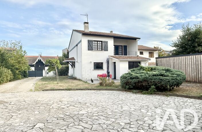 Vente Maison/villa 7 pièces — photo 2