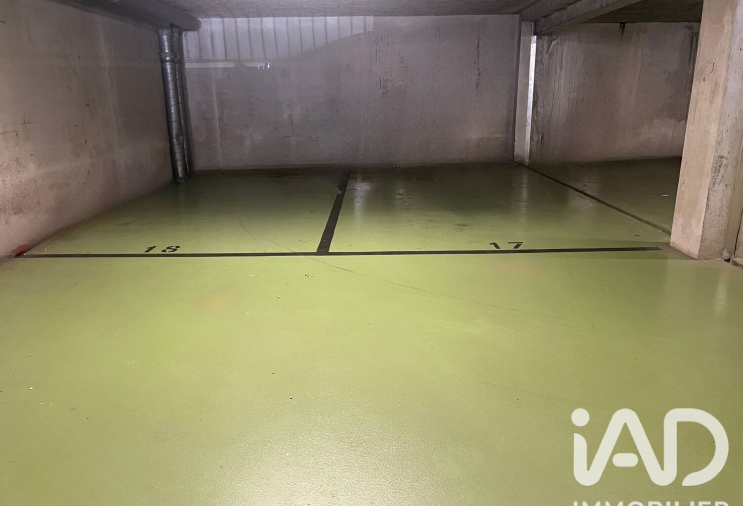 Vente Parking 15 m&sup2; — photo 1