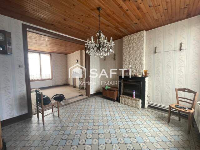 Maison semi individuelle à rénover — photo du bien
