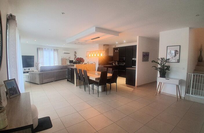 Villa contemporaine - 70 m² pièce de vie - 4 ch — photo 2