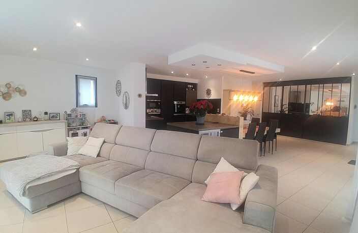 Villa contemporaine - 70 m² pièce de vie - 4 ch — photo 3