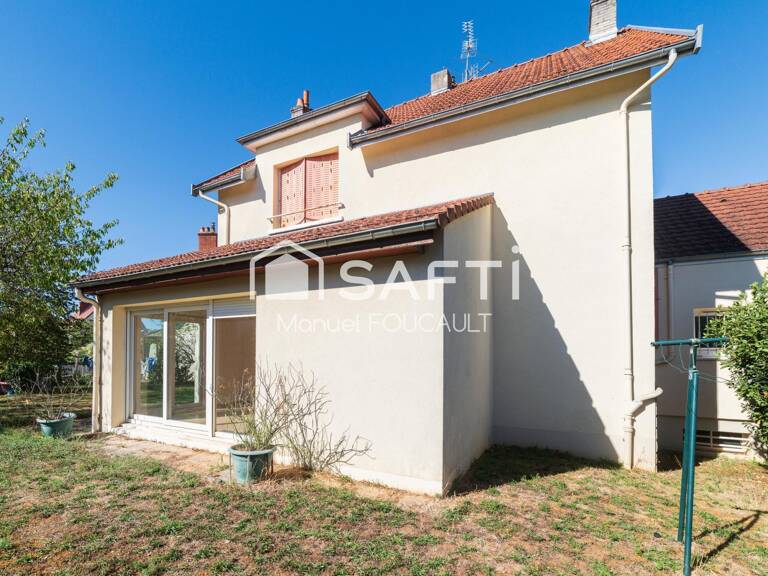 Chenove quartier Ferry/Bazin, maison de 158 m2 composée de 3 appartements le tout sur son terrain clos de 625 m2 — photo 1