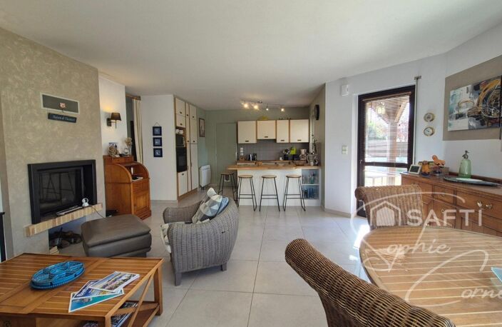 4 chambres - vie de plain-pied - piscine couverte — photo 3
