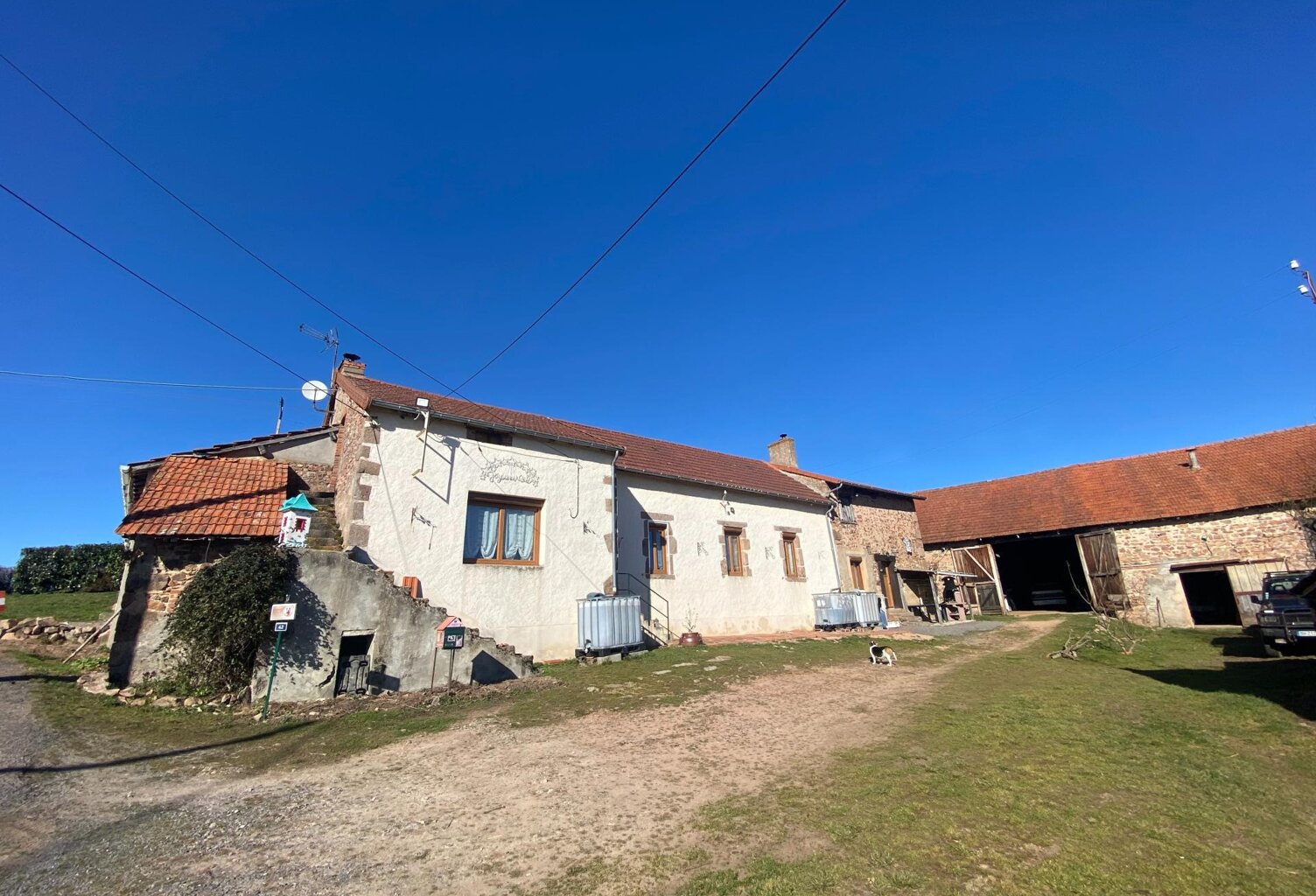 Ancien corps de ferme — photo 1