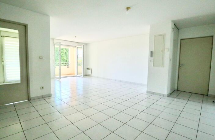 Appartement T4, 85m2,Terrasse, parking et Piscine! — photo 5