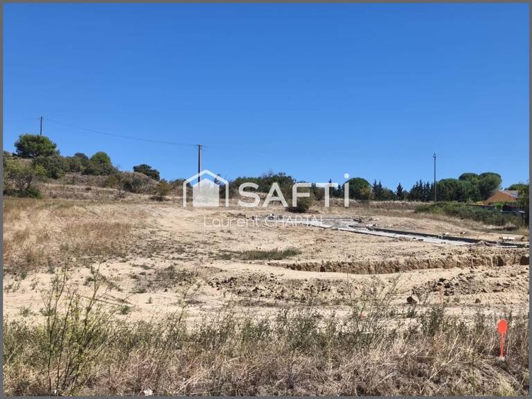 Terrain constructible et viabilisé. — photo 1