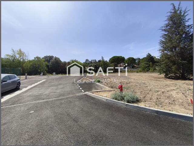 Terrain constructible et viabilisé. — photo du bien