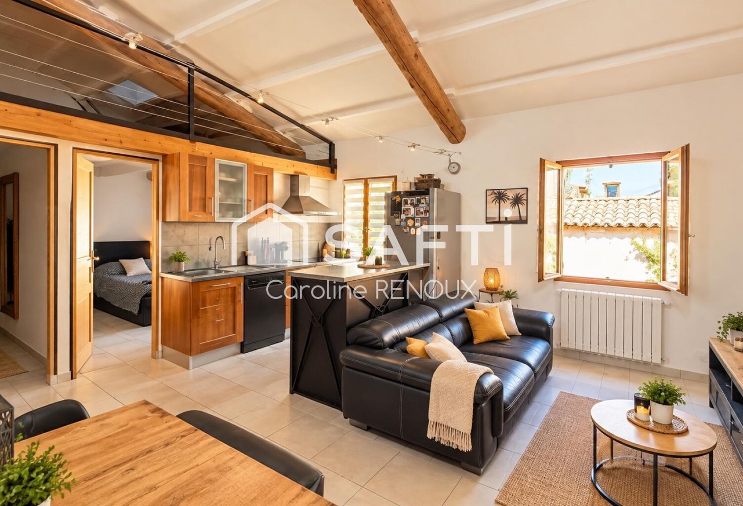 Cadenet  Luberon, Provence : T2 Au calme avec garage, poutres apparentes et mezzanine — photo 1