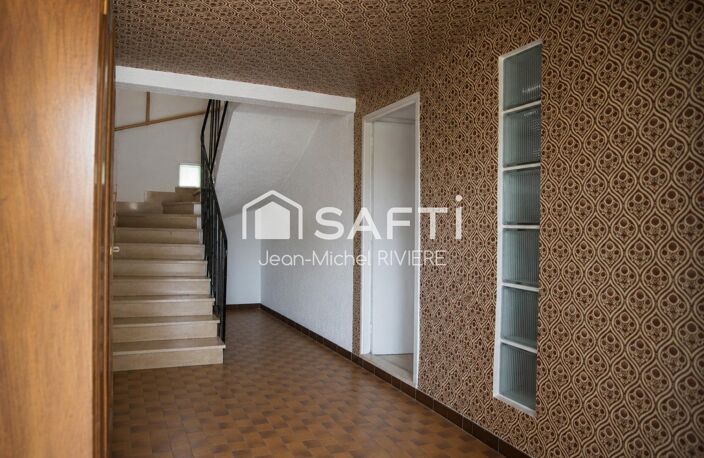 Je vous invite à venir découvrir cette maison familiale de 147 m2 habitable, située sur la commune prisée de Caluire-et-Cuire. — photo 5