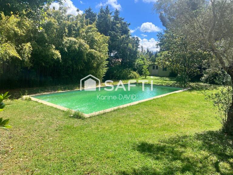 Terrain constructible, viabilisé, Bouc-Bel-Air. — photo 1