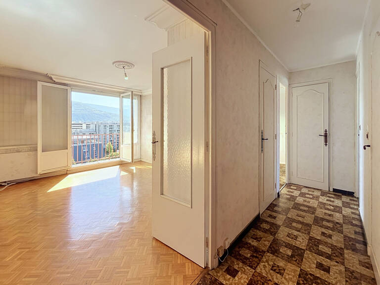 Isère (38) - A Vendre GRENOBLE - Appartement dernier étage T — photo 1