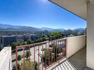 Isère (38) - A Vendre GRENOBLE - Appartement dernier étage T — photo 2