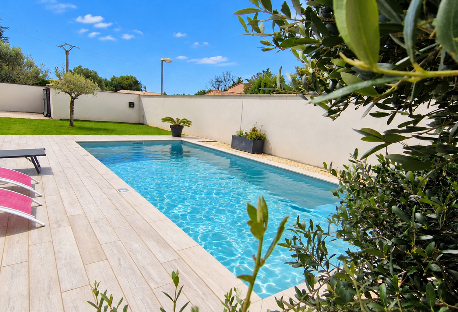 villa-lapalud-84840-piscine-138,50m2habitables-plainpied — photo 1