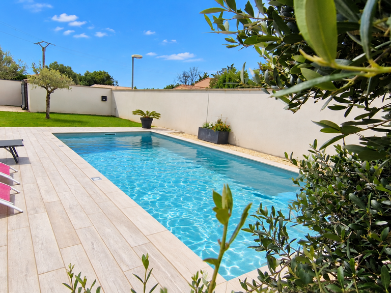 villa-lapalud-84840-piscine-138,50m2habitables-plainpied — photo 1