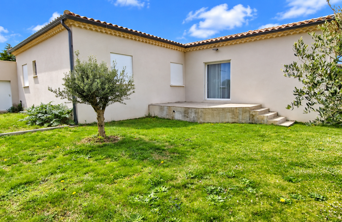 villa-lapalud-84840-piscine-138,50m2habitables-plainpied — photo 5