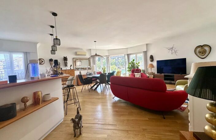 Libération – Appartement 3/4 pièces de 101 m² avec grand balcon — photo 3