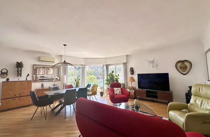 Libération – Appartement 3/4 pièces de 101 m² avec grand balcon — photo 5