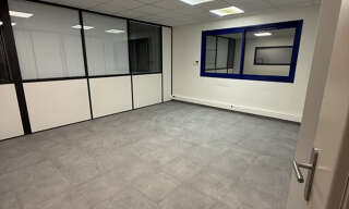 Bureau  252 m² à louer à Annonay (07100)