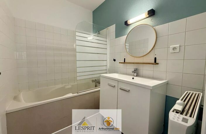 A LOUER APPARTEMENT MEUBLÉ – 3 PIÈCES – CENTRE-VILLE DE BRIVE — photo 5