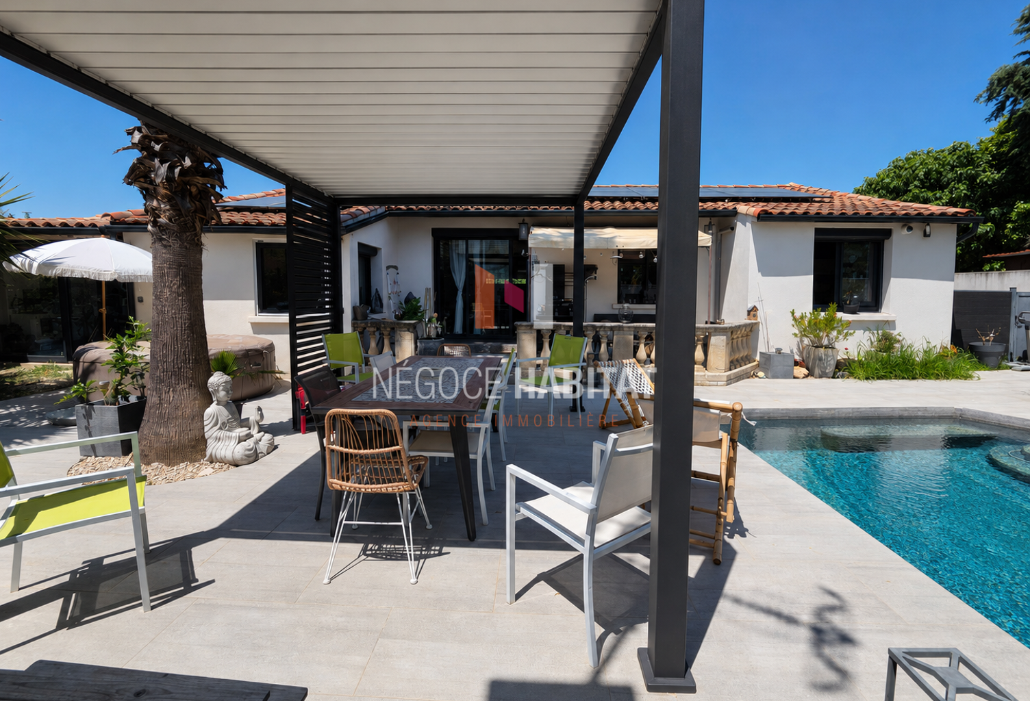Ensemble immobilier 350 m2   Maison + 5 logements   Mauguio — photo 1