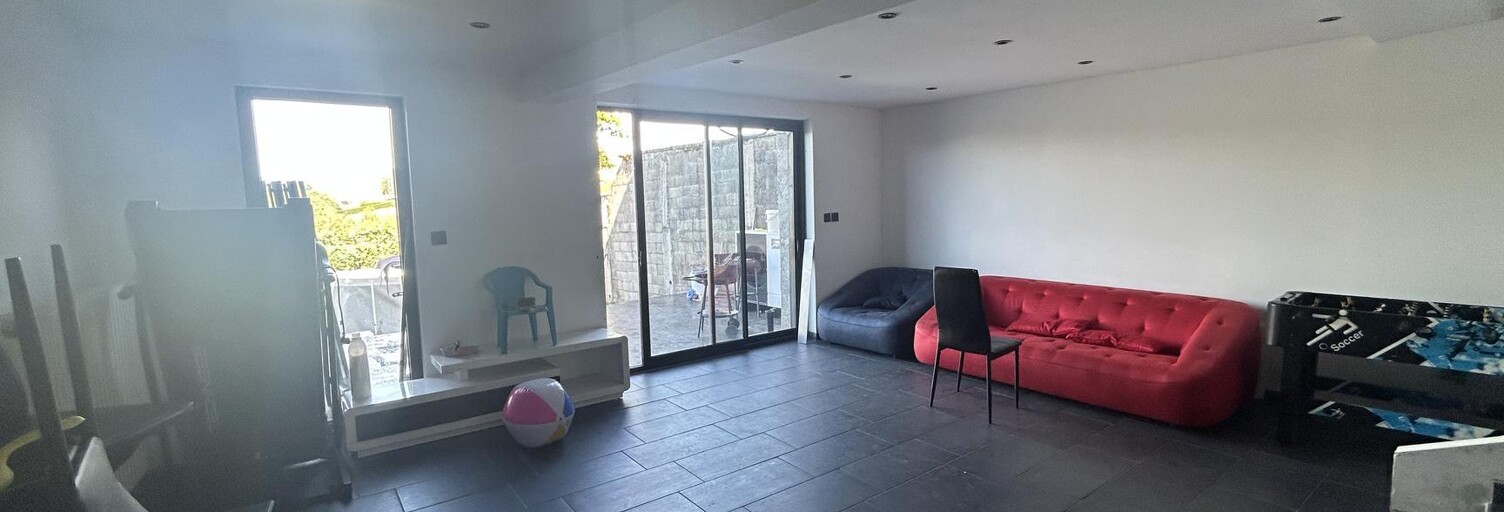 Maison 10 Pièces 239 m² à vendre à Thizy-les-Bourgs (69240)