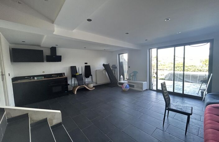 Vente maison 10 pièces 239 m² Thizy-les-Bourgs (69240) — photo 2