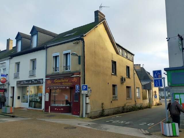 Maison de ville ref.7214 local commercial — photo du bien