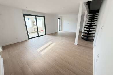 Appartement 5 pièces 302000 €