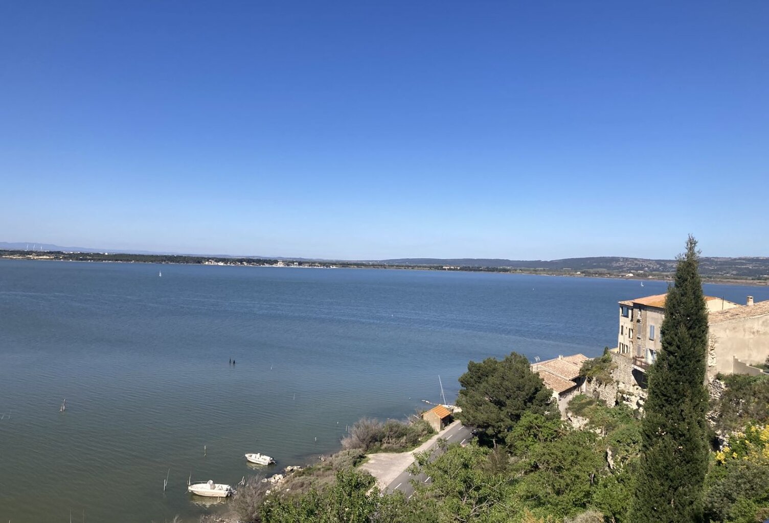 Maison de village vue etang — photo 1