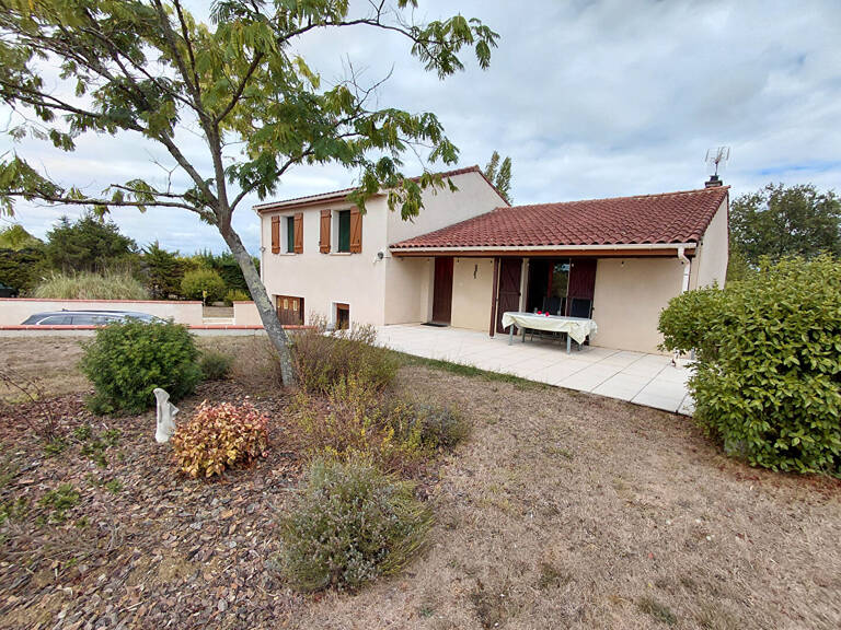 Maison avec vue sur les Pyrénées, piscine et 3 000 m² de terrain, à 5 min de Vic-Fezensac — photo 1
