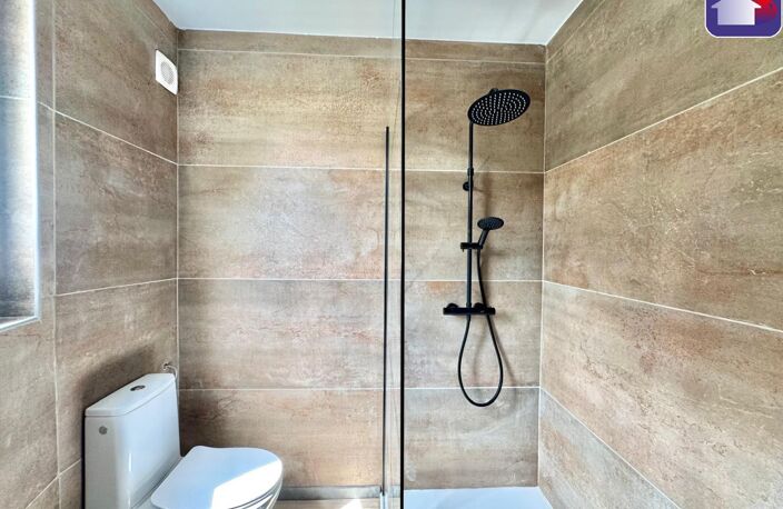 Vente maison 8 pièces 209 m² Tarascon-sur-Ariège (09400) — photo 3