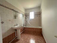Maison T4 - PLAIN PIED - LA ROCHE-NEUVILLE — photo 4