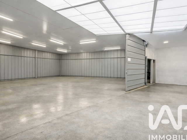 Vente Boutique/Local commercial 300 m&sup2; — photo du bien