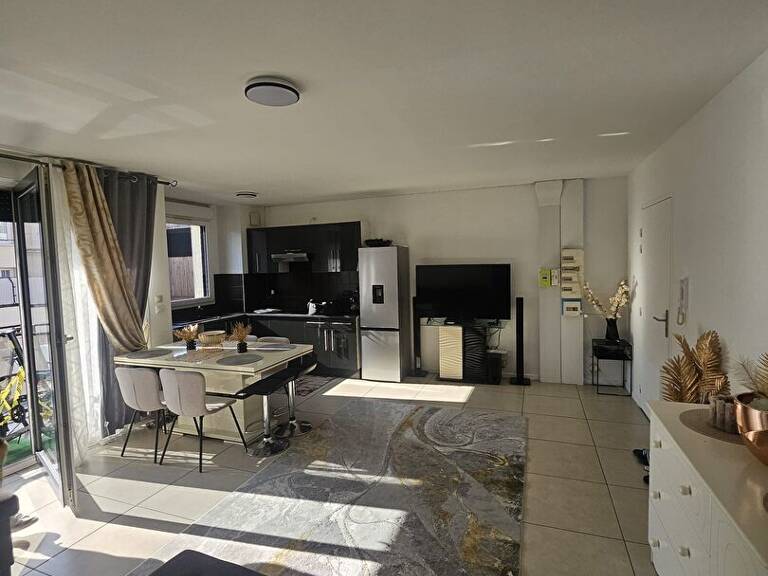 ROUEN JDP T4 AVEC TERRASSE ET BALCON — photo 1