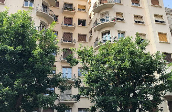Mpt Gare FF4  68m² +Balcon 2.25m²+ Cave — photo 2