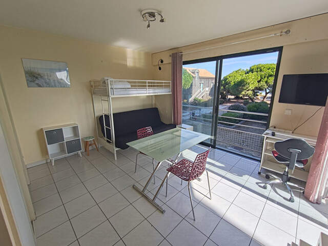 STUDIO LA ROCHELLE MINIMES ETUDIANT  SEPT/JUIN — photo du bien