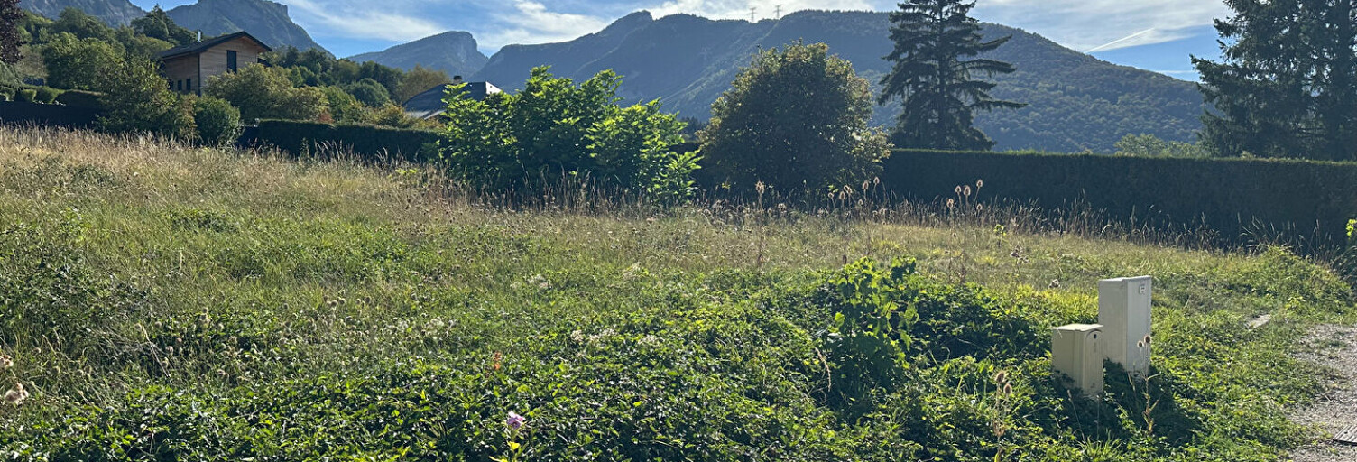 Terrain  1457 m² à vendre à Montagnole (73000)