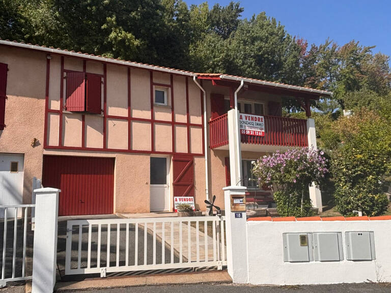 Sur Biarritz Maison de type 4 avec garage, cave et terrasse — photo 1