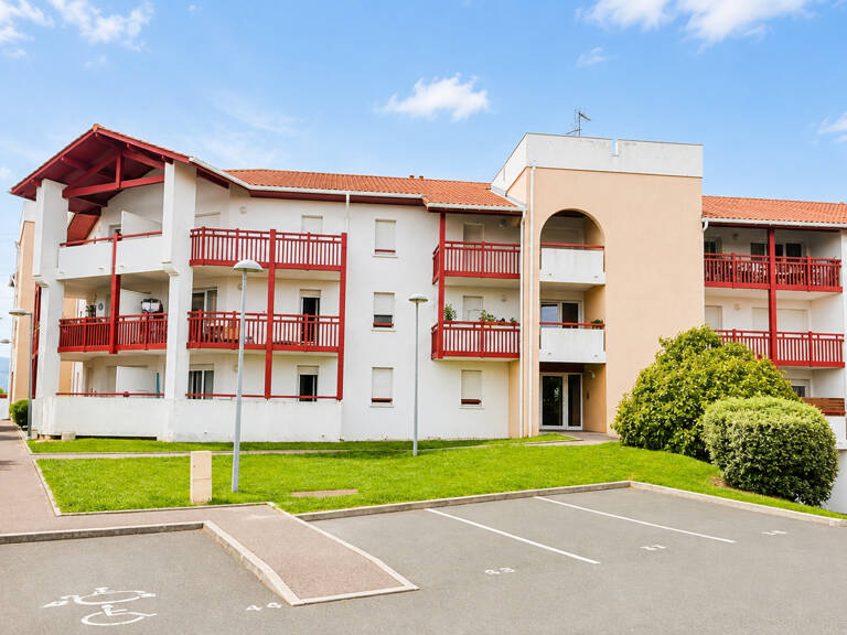 Appartement Saint Jean de Luz de type 3 avec cave et grand blacon — photo 1