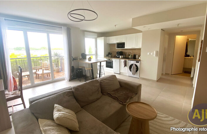 Appartement Avrille 2 pièce(s) 46.1 m2 — photo 3