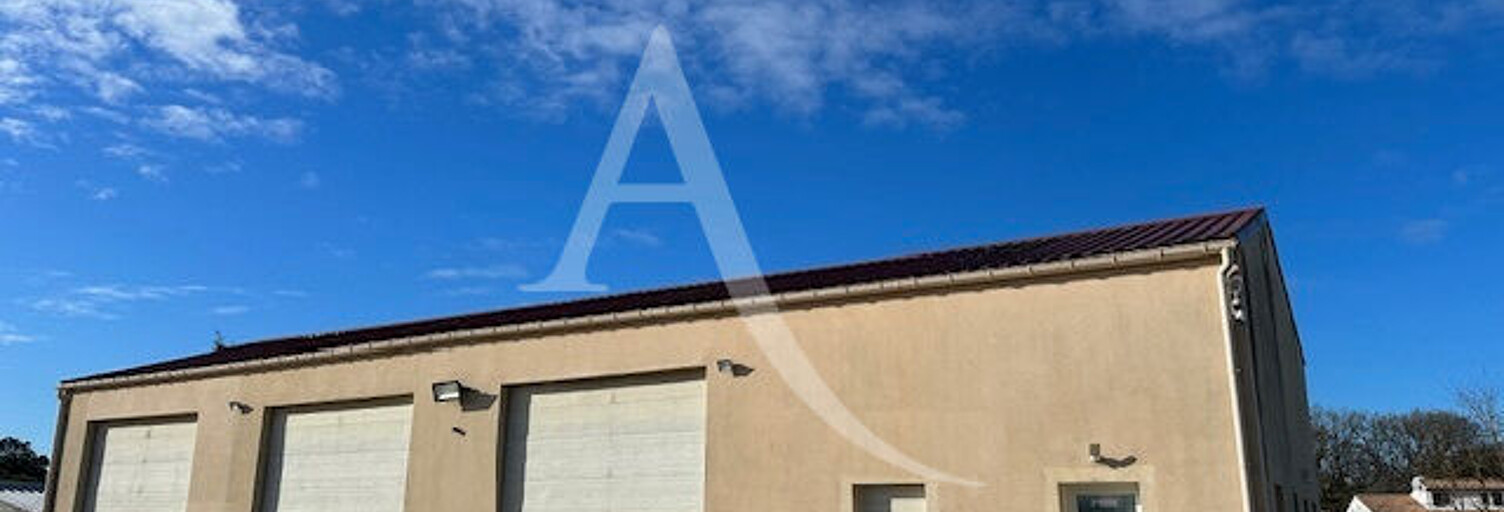 Local industriel  240 m² à louer à Breuil-Magné (17870)