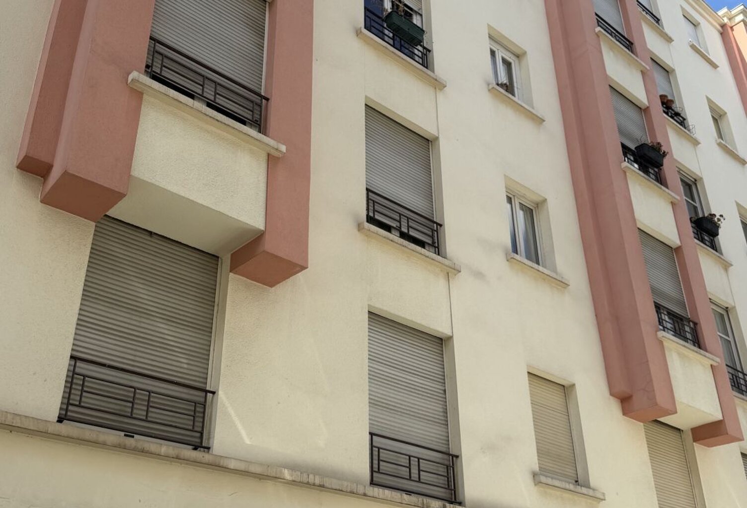 2 pièces REFAIT NEUF avec Terrasse de 21,83M² — photo 1