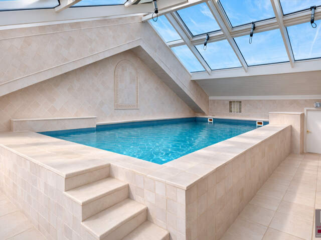 COEUR MONPLAISIR - SPLENDIDE TOIT TERRASSE AVEC PISCINE PRIVATIVE — photo du bien