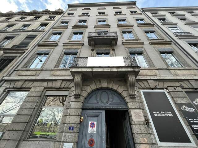 BUREAUX à LOUER — photo du bien