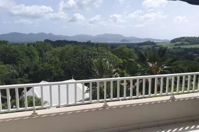 Appartement 4 pièces 250500 €