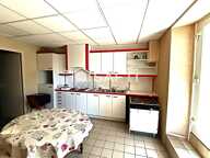 Ensemble immobilier mixte (habitation/industriel) — photo 2