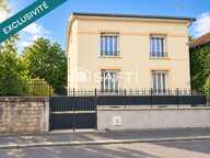 Une maison familiale aux volumes généreux — photo 2