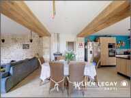 COUP DE CUR  AUTHENTIQUE MAISON EN PIERRE ENTIÈREMENT RÉNOVÉE — photo 2