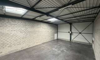 Commerce  340 m² à louer à Saint-Priest (69800)